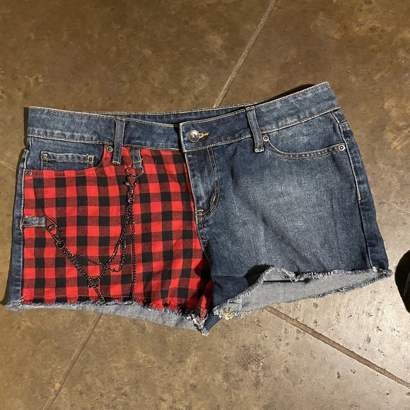 Blackheart | Shorts | Checkered Jean 